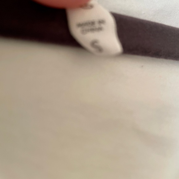 ✨NEW 🧁CUTE WHITE COFFEE HEART HIGH-LOW T-SHIRT 🍰 NWOT 🌸☕️ SMALL 💕 - Picture 4 of 4